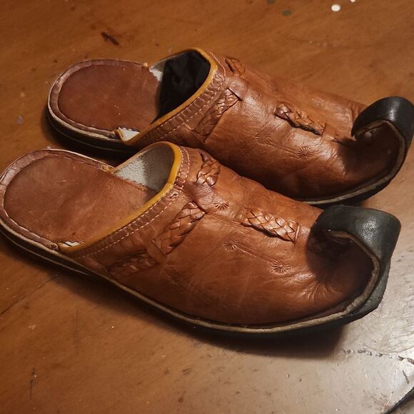 Alladin Leather Shoes Slippers - Picture 1 of 9